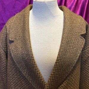 Jacsoort size 10, made in canada 100% wool, like new